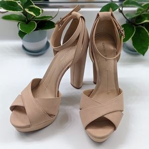 Gianni Bini peeptoe heels, nude 9M